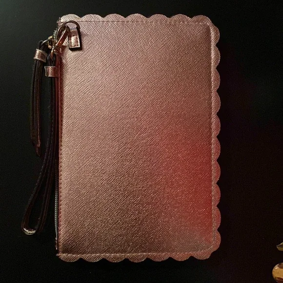 Victoria Secret Wrislet - Picture 2 of 3